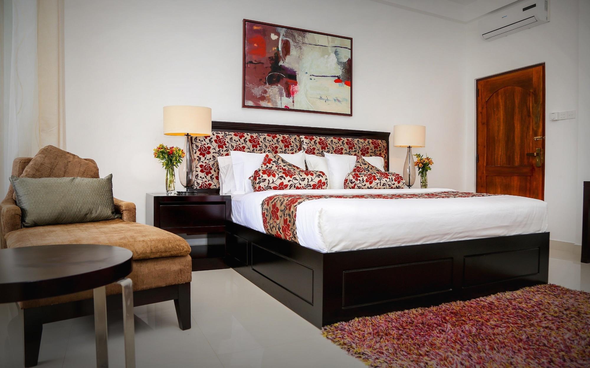 קנדי Romance Hills Hotel מראה חיצוני תמונה