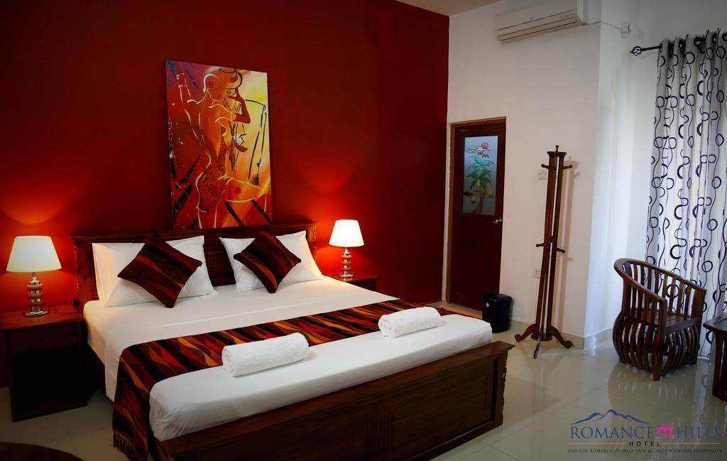 קנדי Romance Hills Hotel מראה חיצוני תמונה