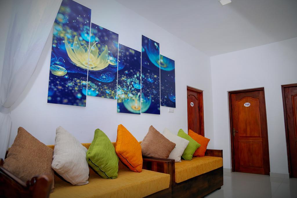 קנדי Romance Hills Hotel מראה חיצוני תמונה