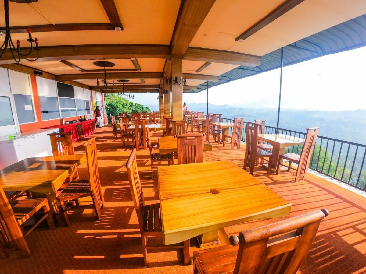 קנדי Romance Hills Hotel מראה חיצוני תמונה